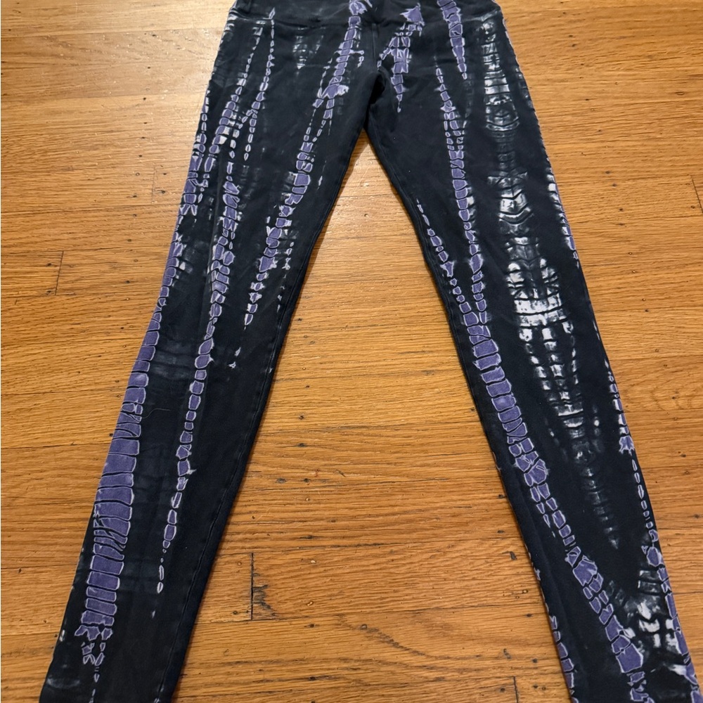 Black and Blue Tie-Dye Leggings